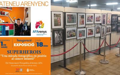 Inauguració de l'exposició "SUPERHEROIS: una mirada fotogràfica en positiu al càncer infantil" al Ateneu Arenyenc